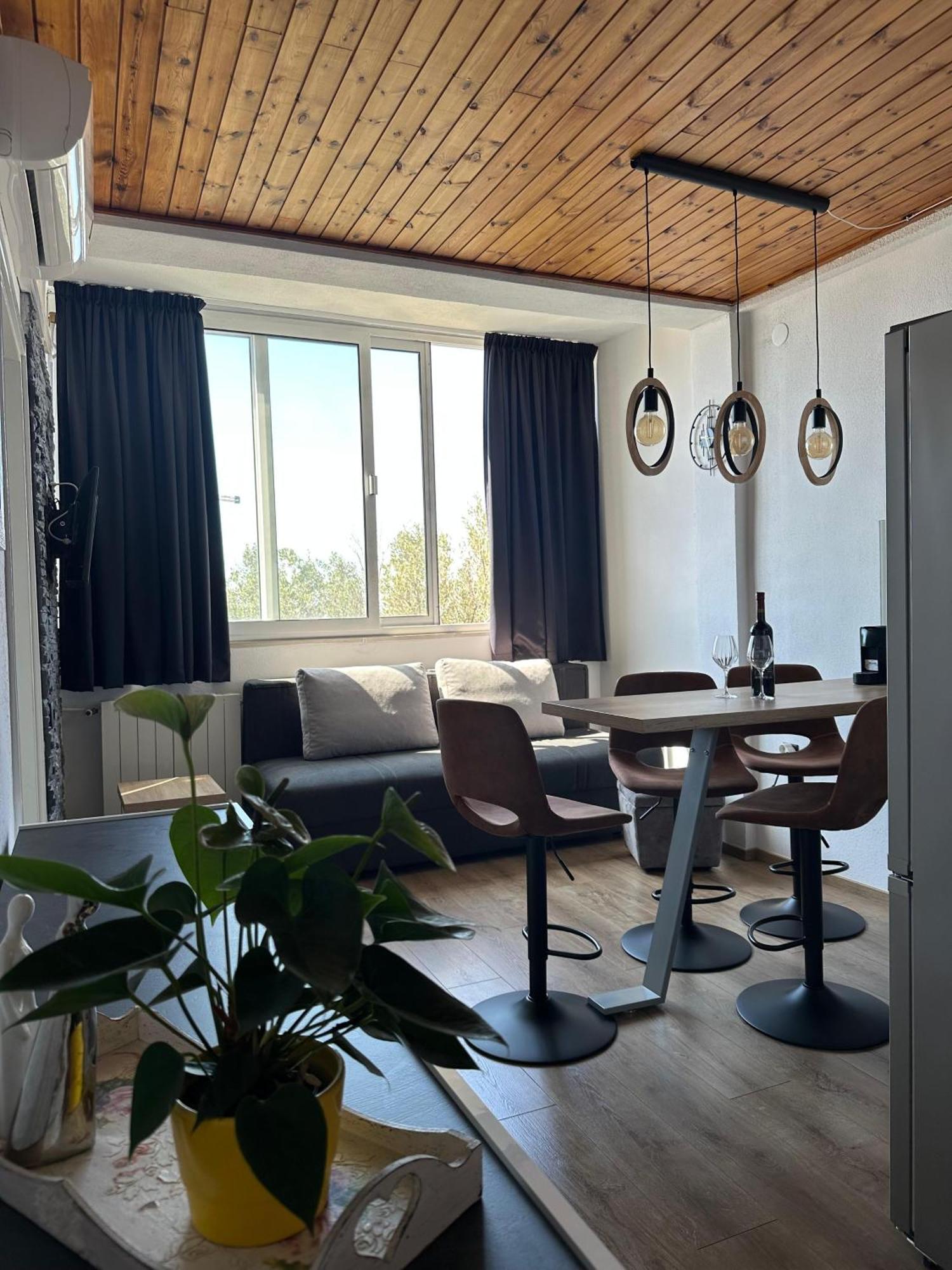 Apartment Katja Makarska